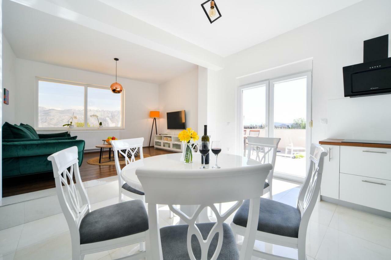 Ražanac Apartman Space מראה חיצוני תמונה
